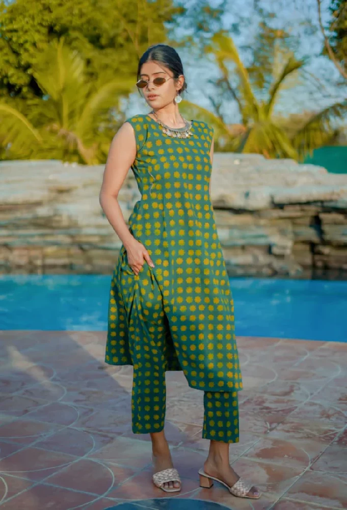 Ajrakh Hand-Block Print cotton Green Handloom Kurti - Image 4