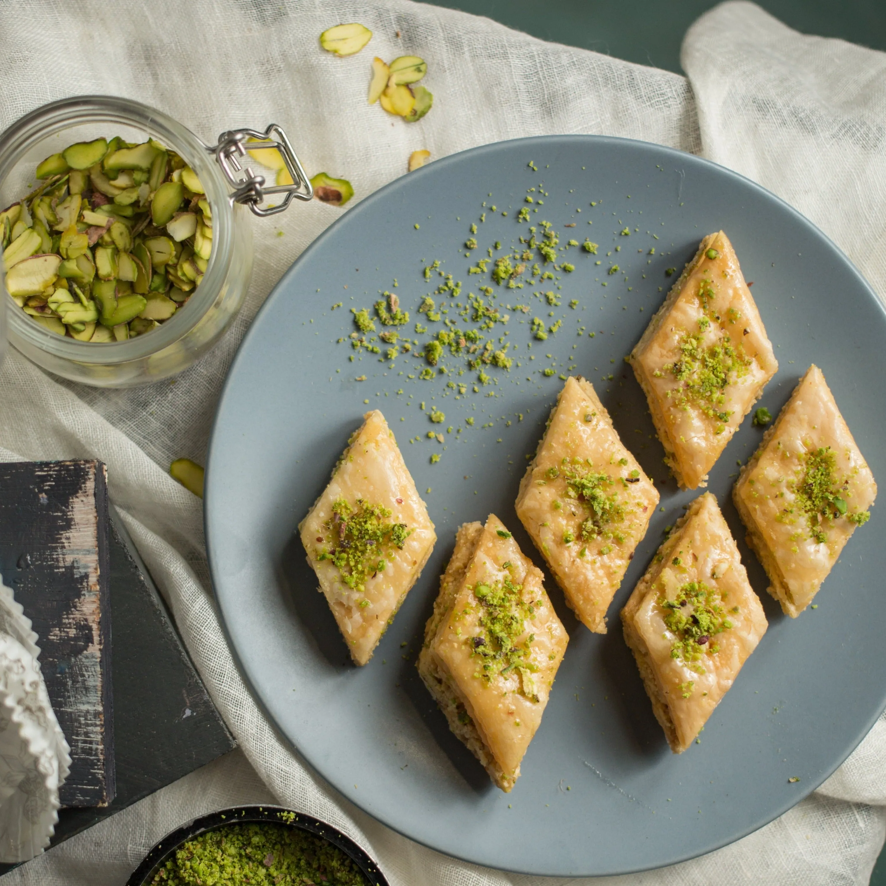 Almond-House-Diamond-Baklava-250-g-1.webp
