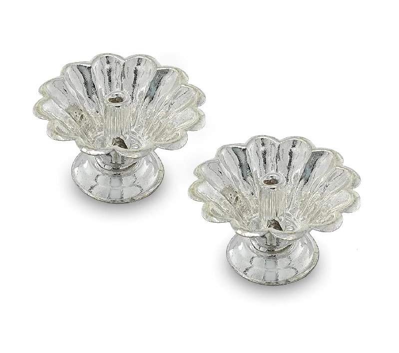 Bengalen Silver Plated Diya with Red Velvet Gift Box Flower Dia Oil Lamp - Image 2