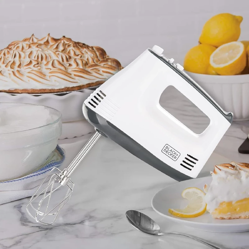 Black+Decker 300 Watts Hand Mixer - Image 4