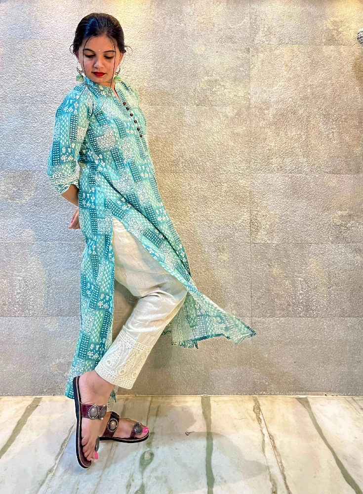 Blue With White Details Printed Cotton Kurti - Image 4
