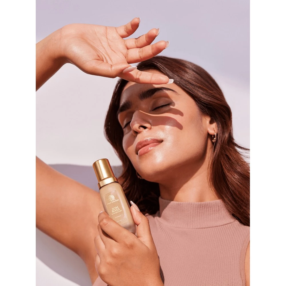 Forest Essentials Chandan Som Rasa Silk Skin Tint - Image 6
