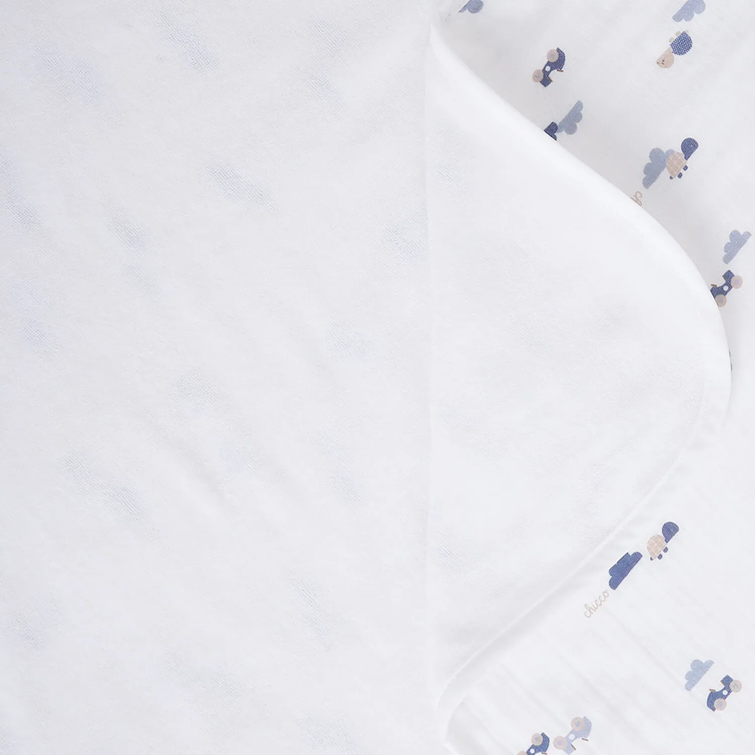 Chicco Boys White Woven Bathwrap - Image 5