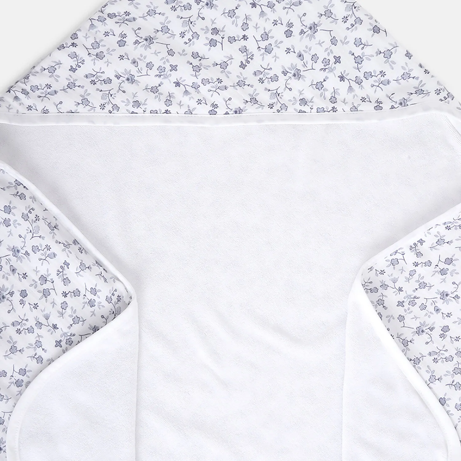 Chicco Girls White Woven Bathwrap - Image 10
