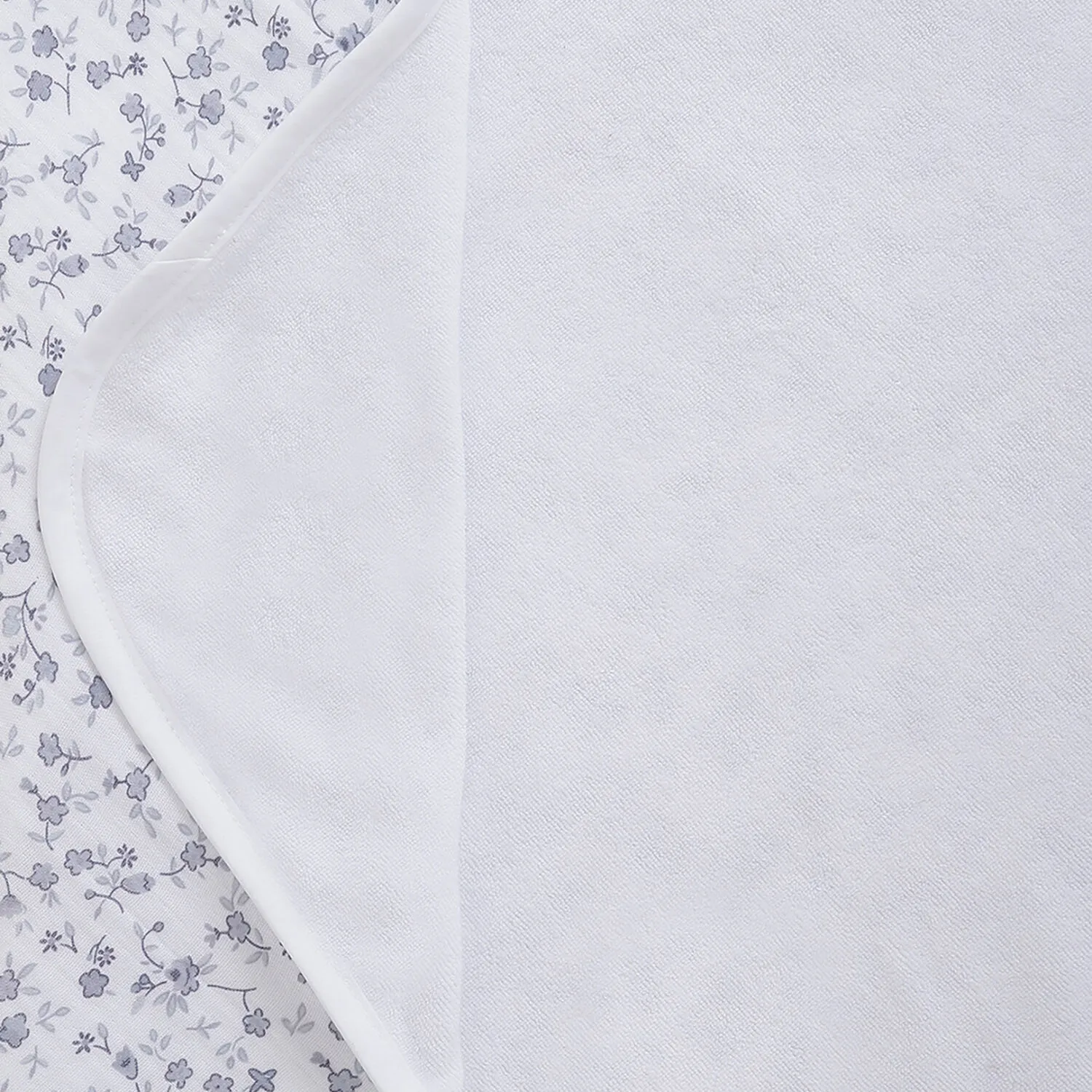 Chicco Girls White Woven Bathwrap - Image 11