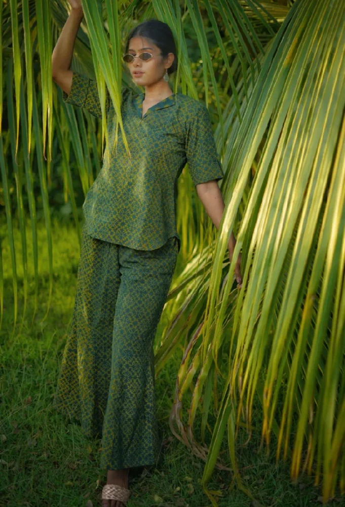Cotton Green Handloom Kurta with Ajrakh Hand-Block Prints - Image 2