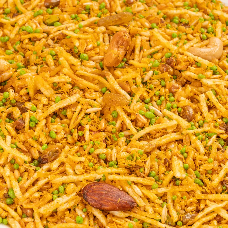 Dadus Mithai Vatika Kashmiri Dryfruit Mixture - Image 3