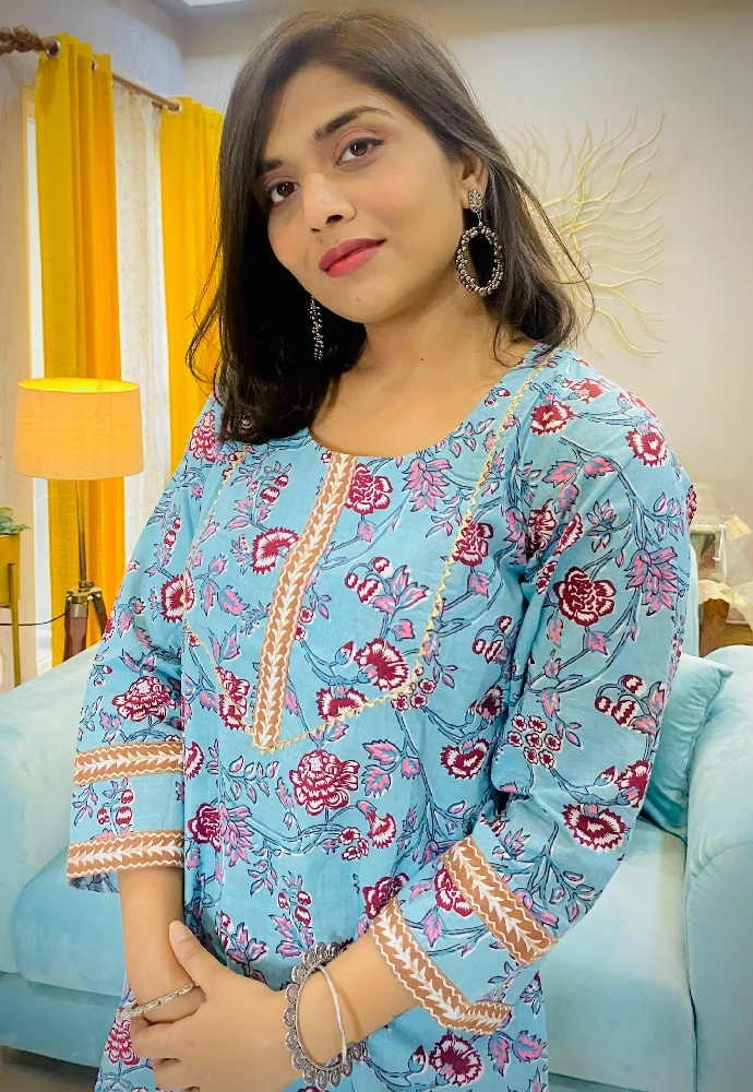 Flowy Flower Baby Blue Top - Image 6