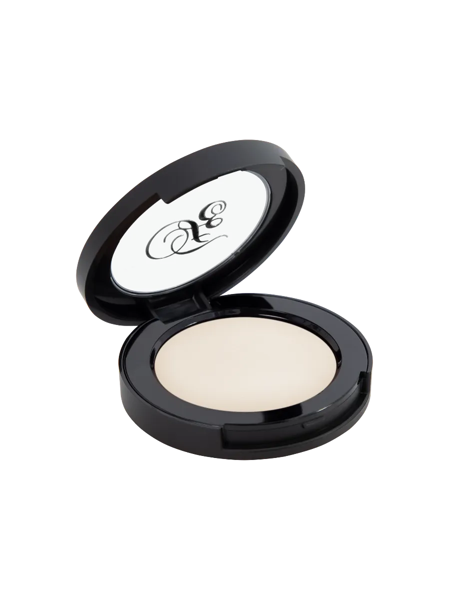 Forest Essentials Highlighting Glow Mukta - Silver Forest Essentials Highlighting Glow Mukta - Silver-Pack Size-5 g