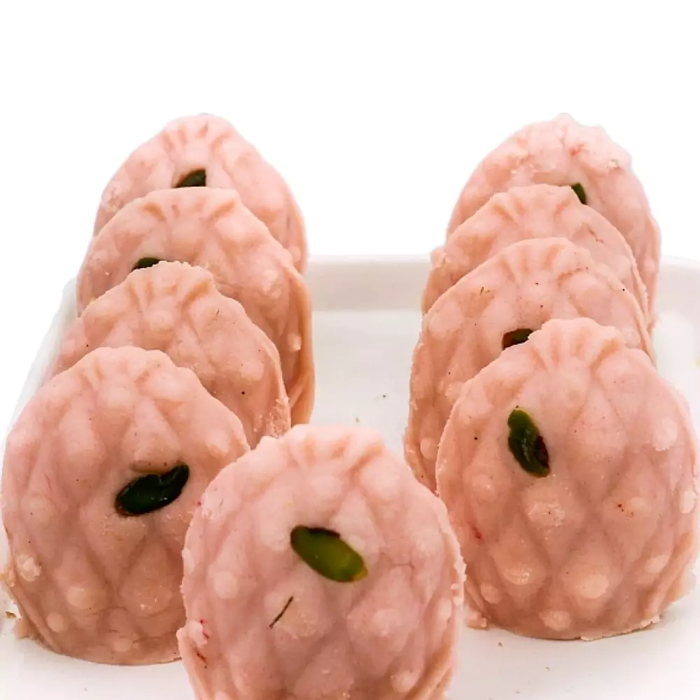Ganguram's Strawberry Sandesh Karapak Ganguram's Strawberry Sandesh Karapak-Pack Size-400 g