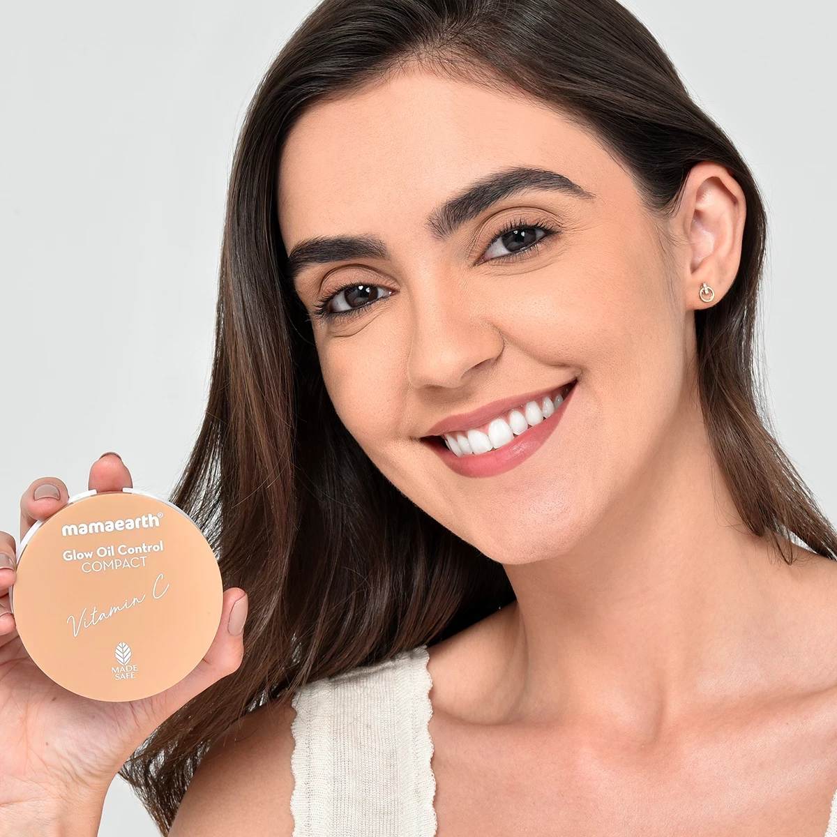 Glow Oil Control Compact With SPF 30 - Creme Glow - Image 2