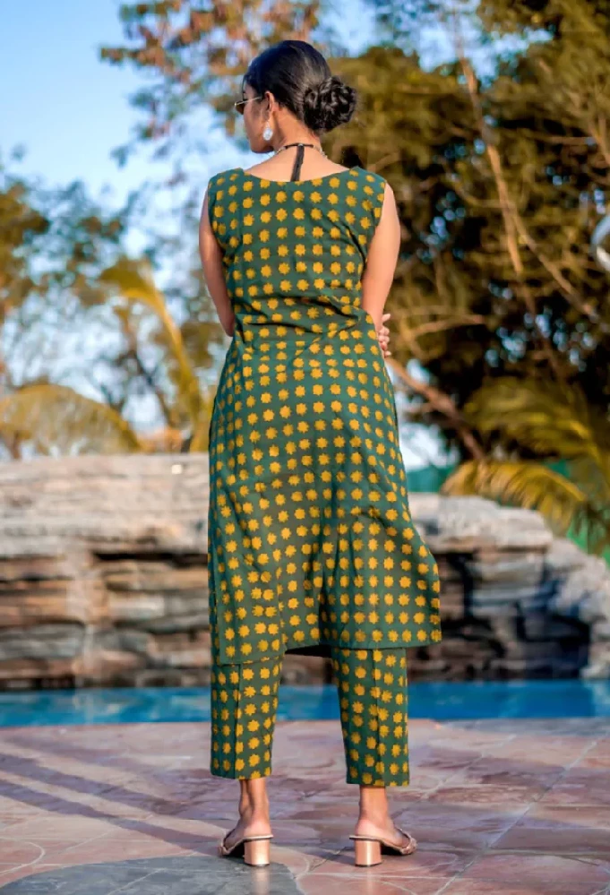 Green Cigarette Pants with Ajrakh Hand-Block Print - Image 5