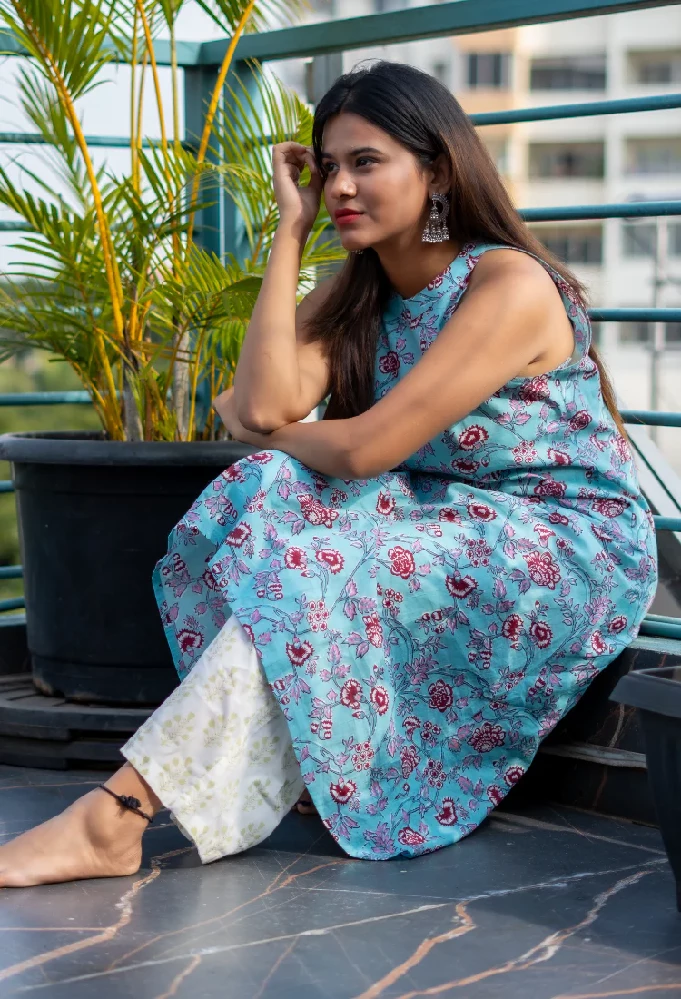 Halter Neck Flowery Baby Blue Kurti with White Sanganeri Palazzo. - Image 4