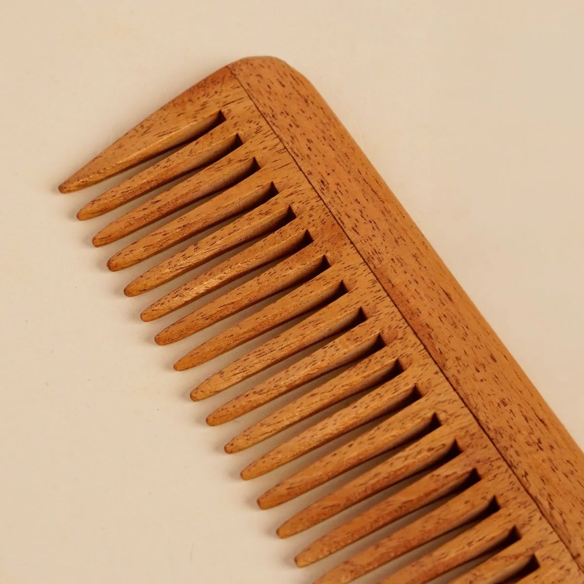 Isha-Life-Handmade-Neem-Wood-Comb-Wider-teeth-42-g-3.webp