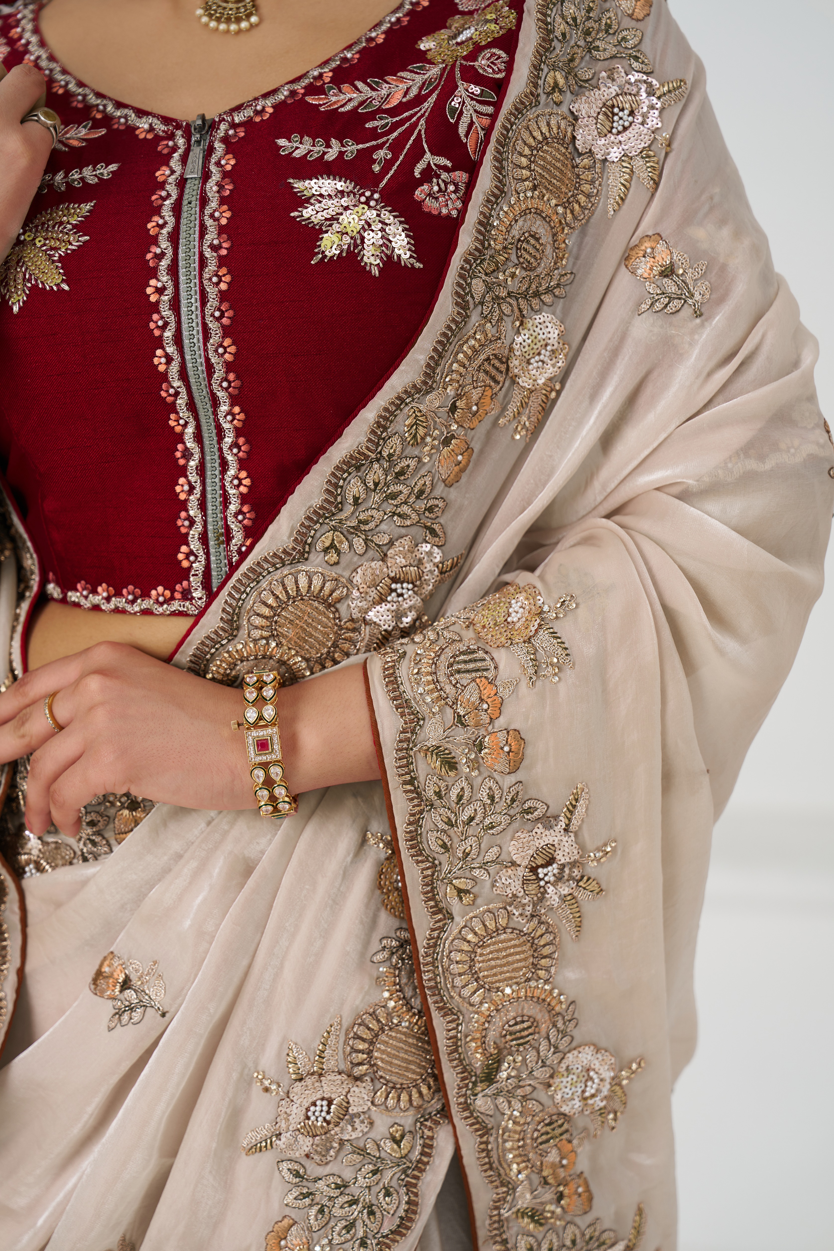 Kesar Fab Eleganza Chiku Fendi Silk Saree - Image 5