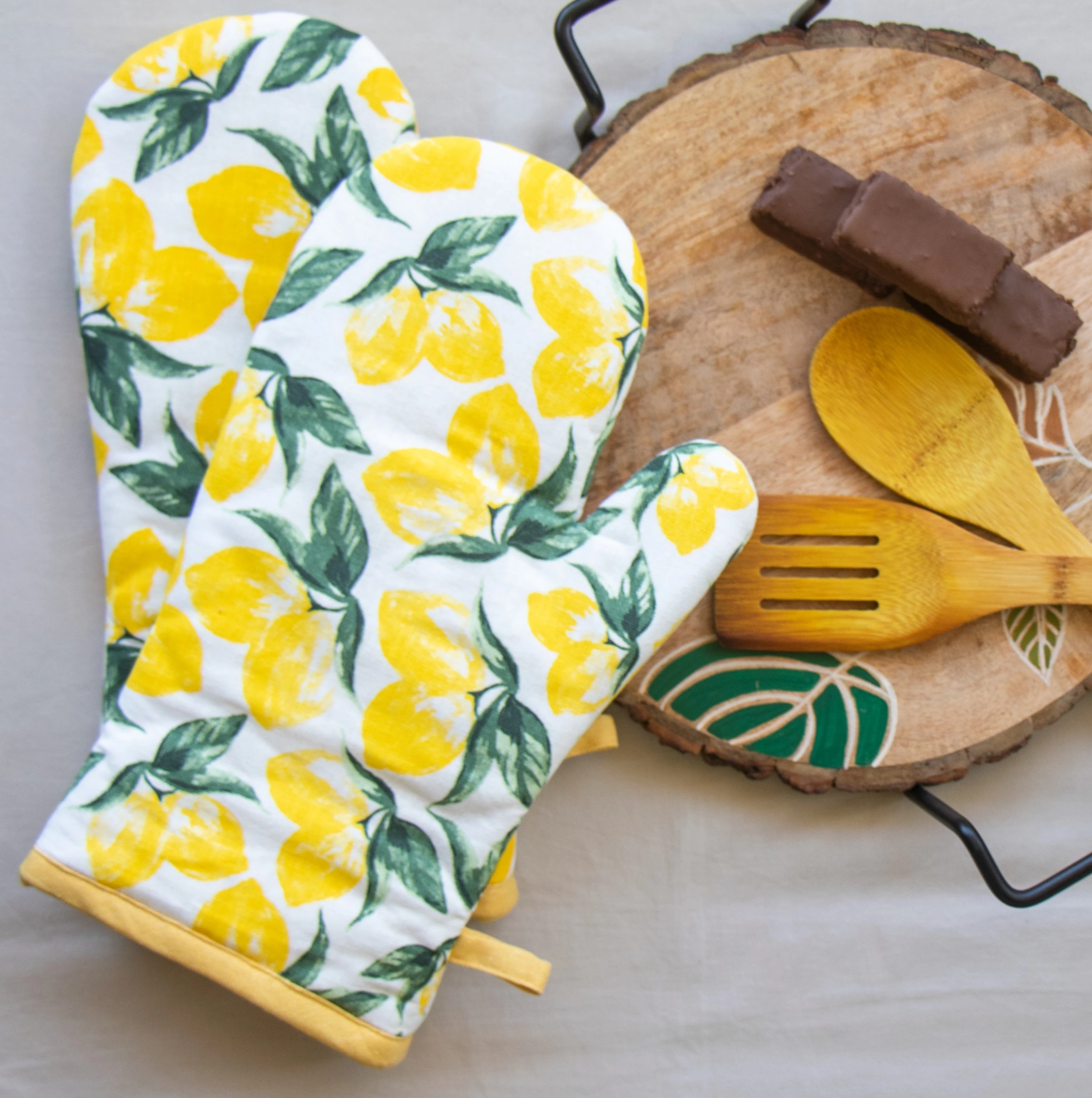 Oak & Lily Combo Set of Lemon Yellow Print Apron, Microwave Oven Mittens & Pot Holders - Image 2
