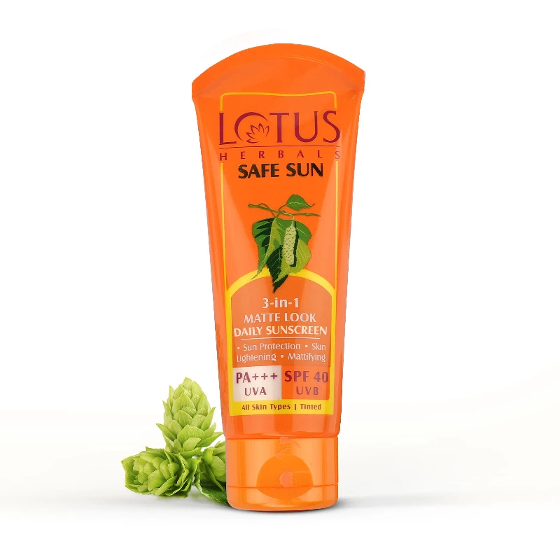 Lotus Herbals Safe Sun 3-in-1 Matte-Look Daily SunScreen Pa+++ SPF- 40