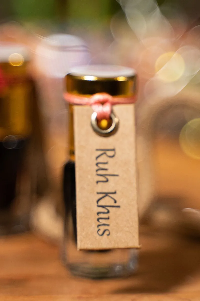 M-L-Ramnarain-Perfumers-Ruh-Khus-100-Natural-2-5-g-1.webp
