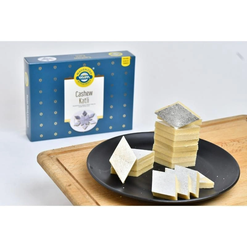 MAHENDRA-MITHAIWALA-CASHEW-KATLI-500-g-1.webp