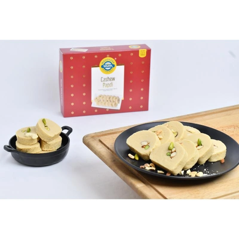 Mahendra Mithaiwala Cashew Papdi
