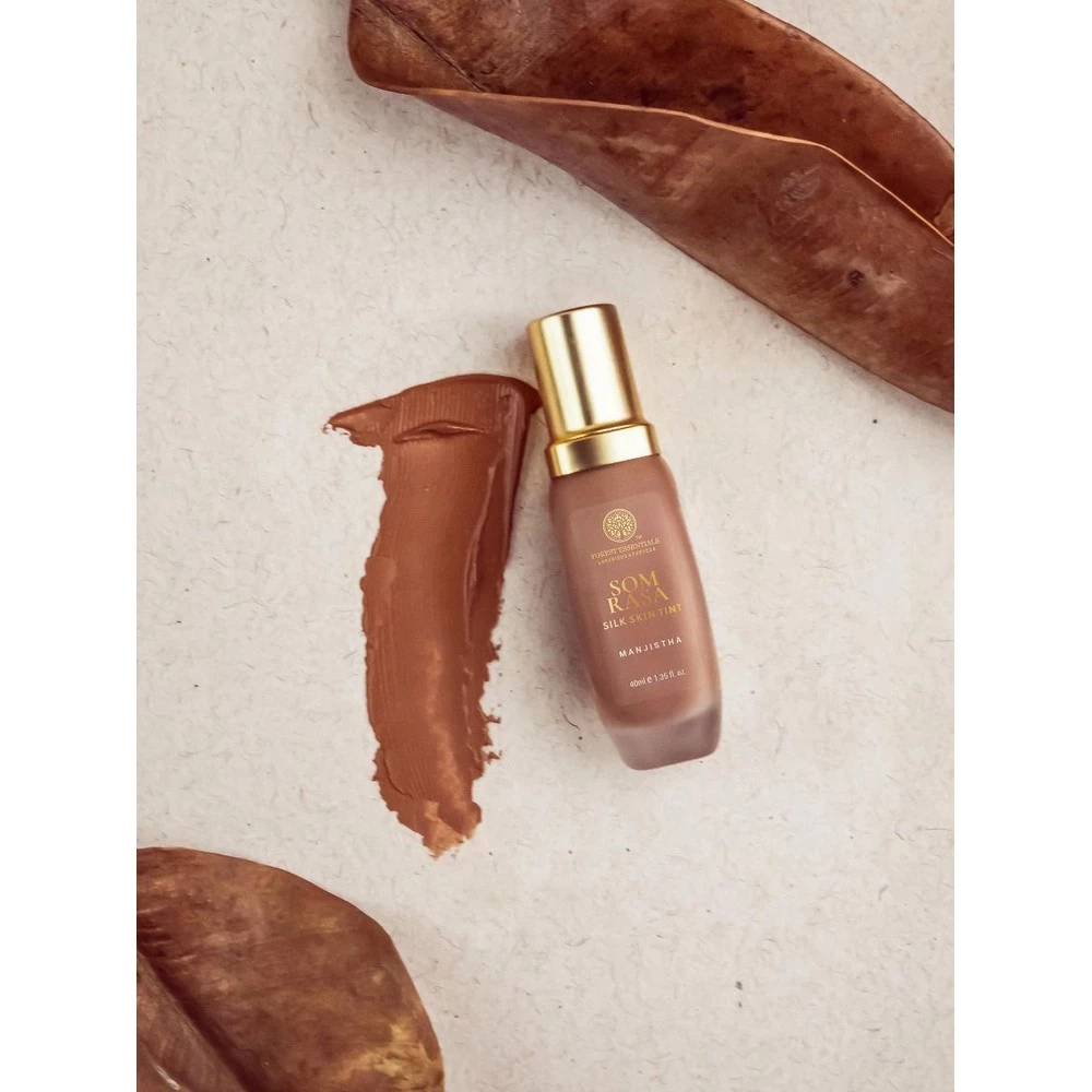 Forest Essentials Manjishtha Som Rasa Silk Skin Tint - Image 5