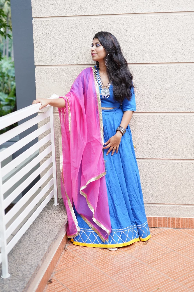 Neel-Pink & Blue Lehenga Choli Set - Image 6