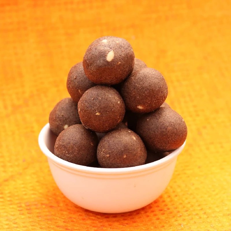 Patil Kaki Nachni Ladoo ( Pure Ghee ) - Image 2