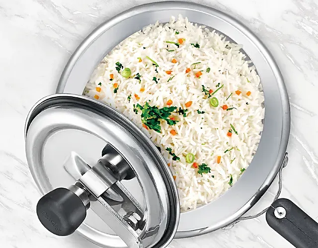 Prestige Nakshatra Svachh Aluminium Spillage Control Pressure Cooker - Silver - Image 3