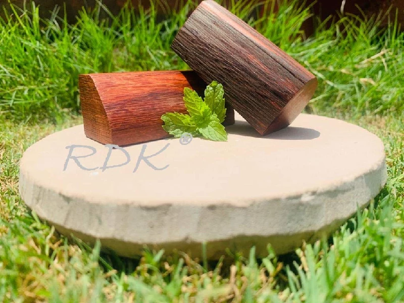 Rdk Natural Red Sandalwood Pata With Red Sandalwood Stick 2