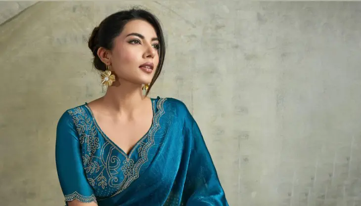 Roykals Blue Fendy Chiffon Blooming Designer Saree with Latkan - Image 2