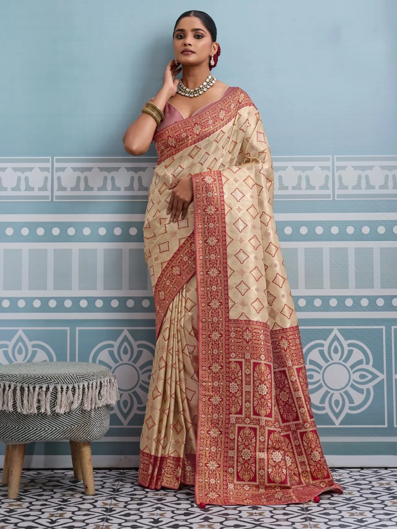 Roykals Cream Kanjivaram Soft Silk Saree with Light Pink Blouse - Image 5