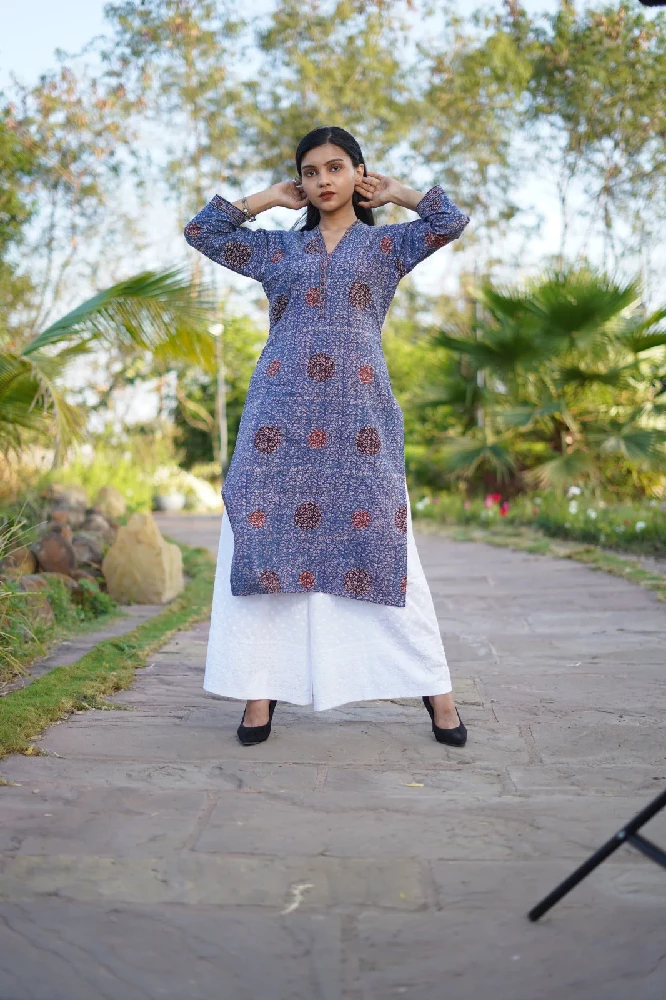 Sky-blue Block-printed Ajrakh Kurti - Image 2