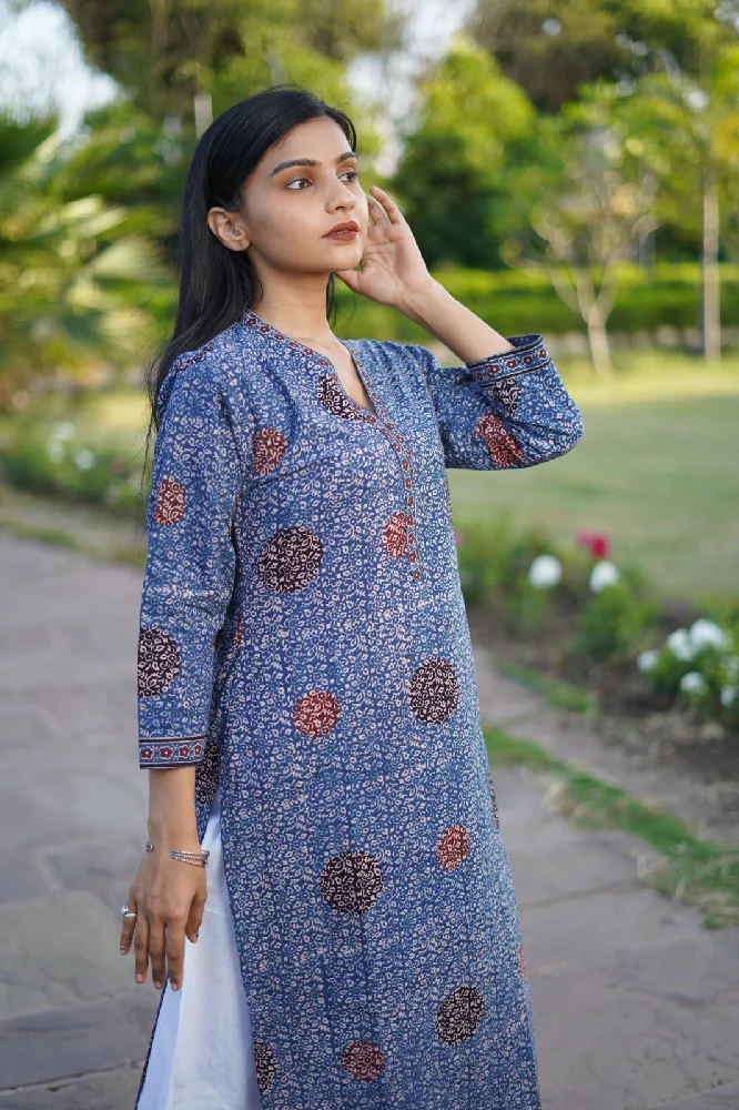 Sky-blue Block-printed Ajrakh Kurti - Image 3