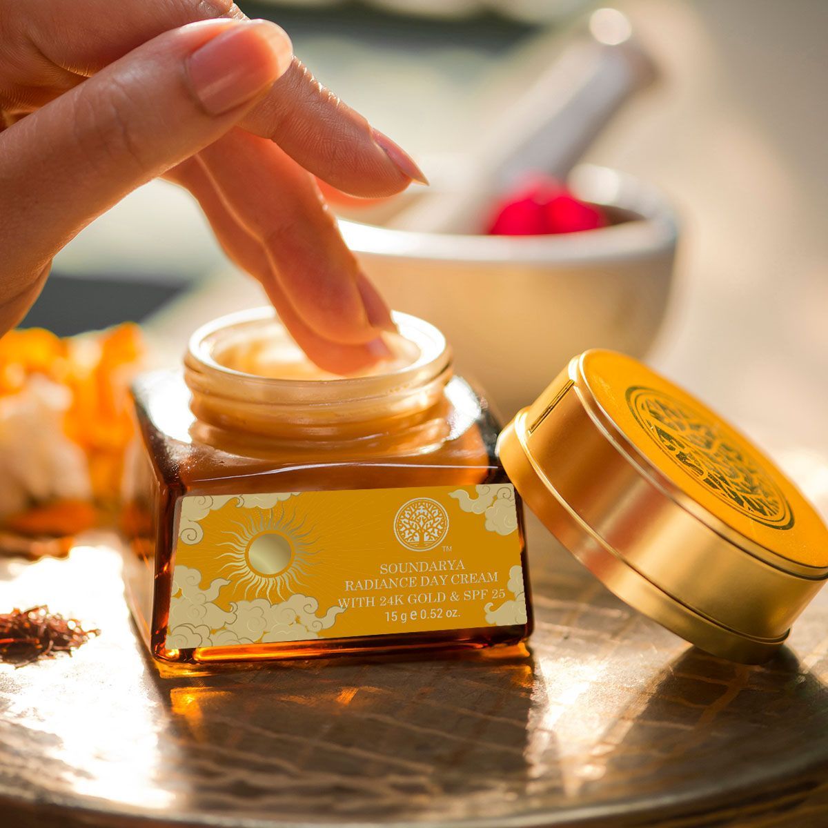 Forest Essentials Soundarya Radiance Cream With 24K Gold & SPF 25 - Image 2
