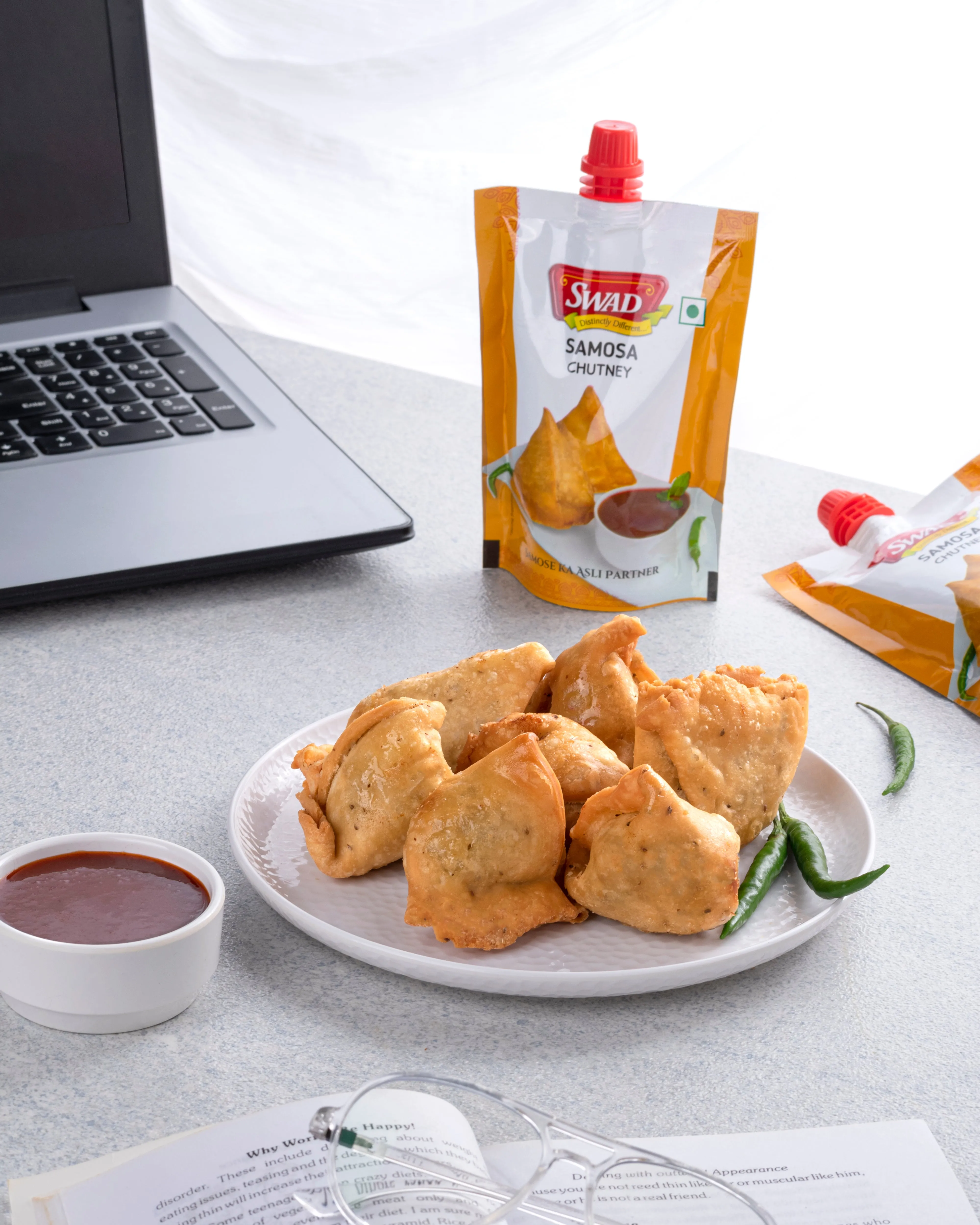 Swad-Samosa-Chutney-200-g-Pack-of-2-3.webp