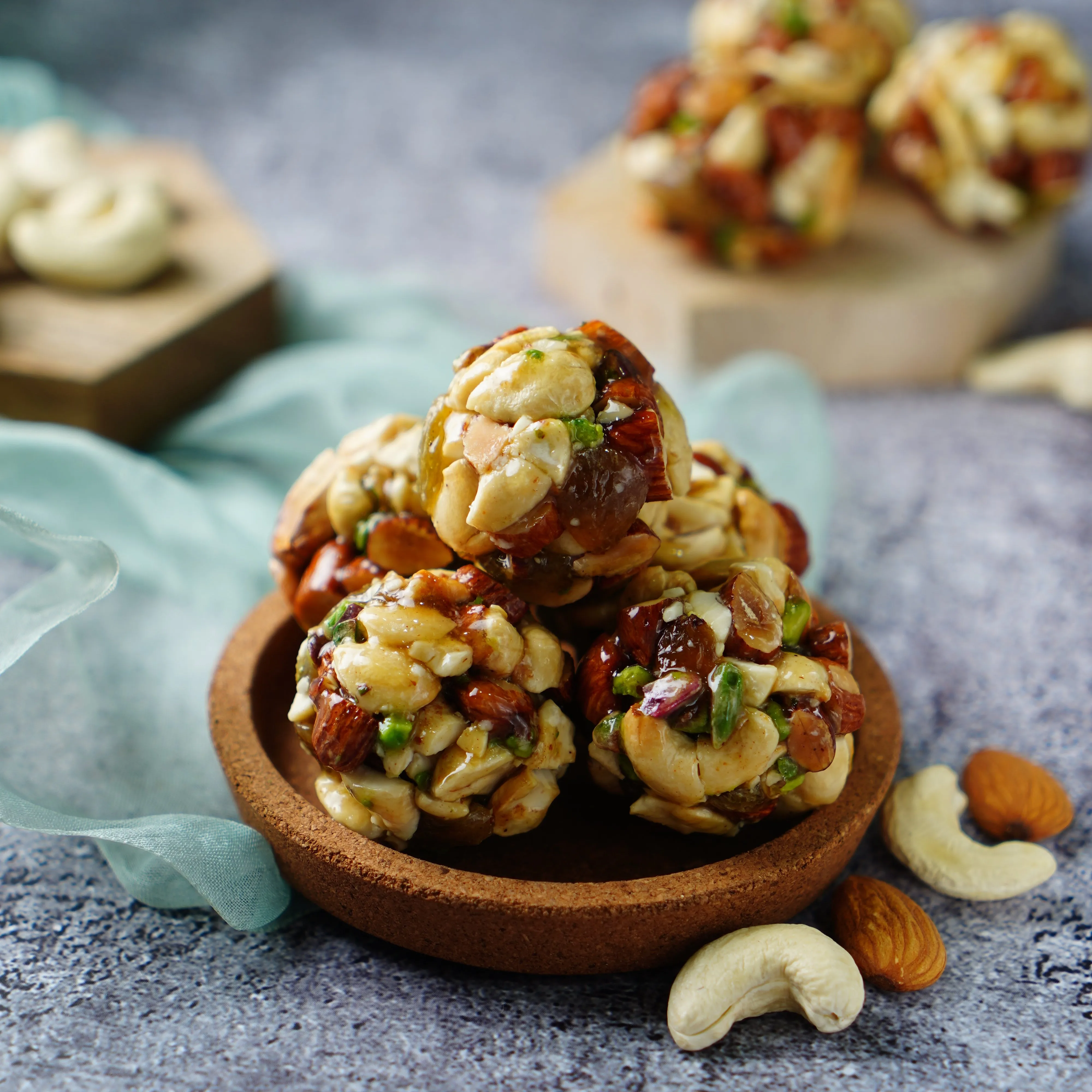 Vellanki Foods Honey Dryfruit Laddu - Image 1