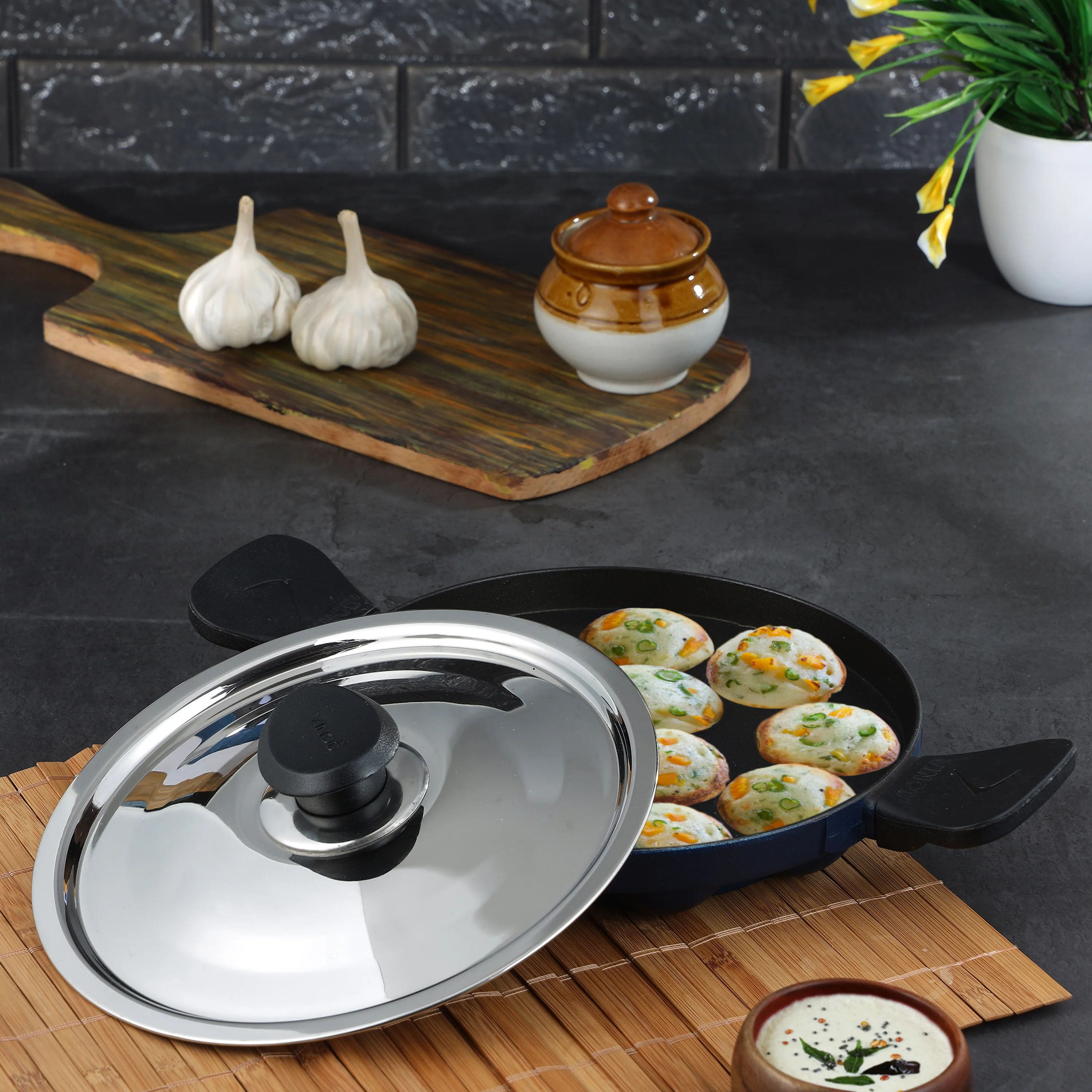Vinod Cookware Zest Non Stick Paniyarakkal Double Handle Diameter 22 cm Vinod Cookware Zest Non Stick Paniyarakkal Double Handle Diameter 22 cm-Pack Size-500 g