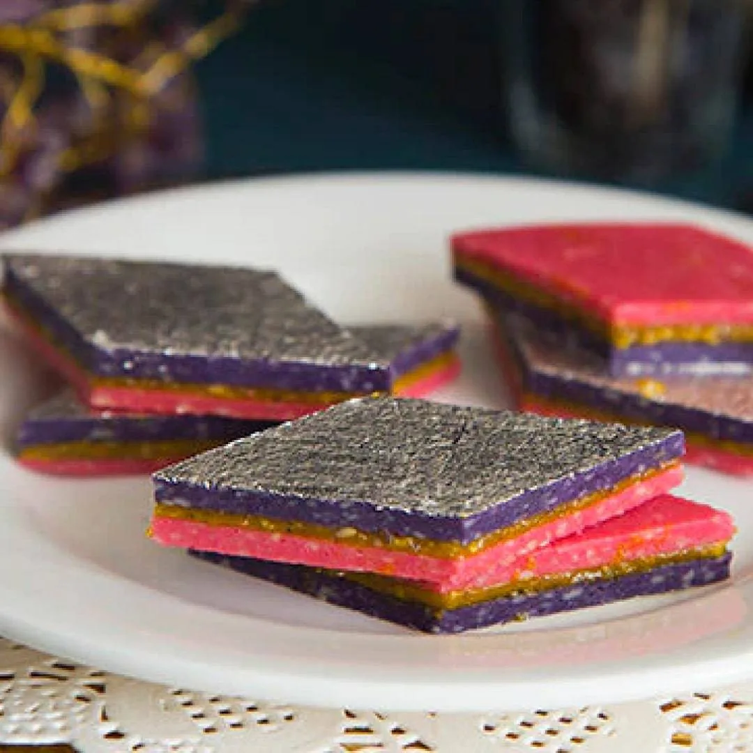 24 Carats Mithai Magic Black Current Katri | Fusion Cashew Sweet | Authentic Surat Mithai