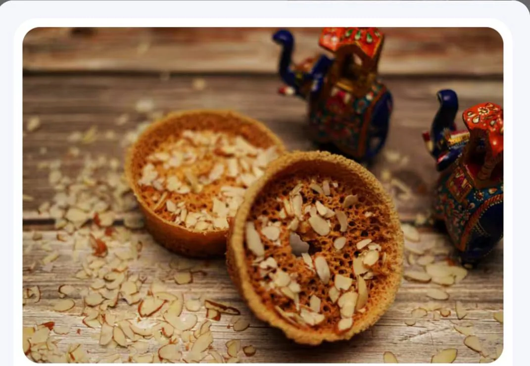 Jaipur Special Mini Ghewar Bite Sized 6 Pcs | Traditional Rajasthani Sweet | Authentic Jaipur Recipe-1