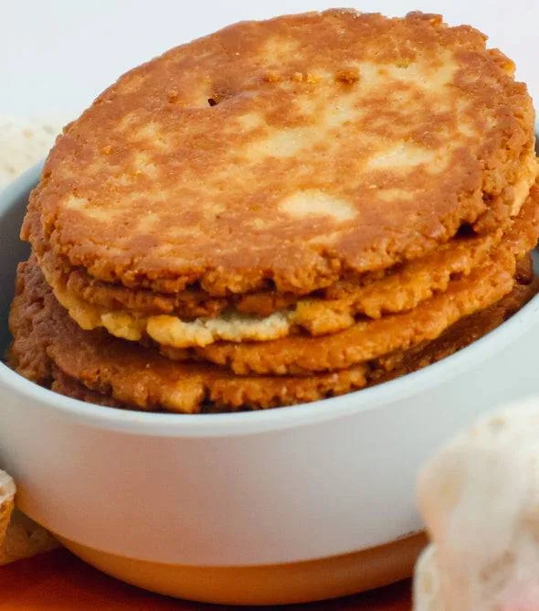 Falguni Gruh Udyog Jeeramari Bhakhari Khakhra | Crispy Gujarati Roasted Flatbread | Authentic Cumin & Pepper Flavor 180 gm