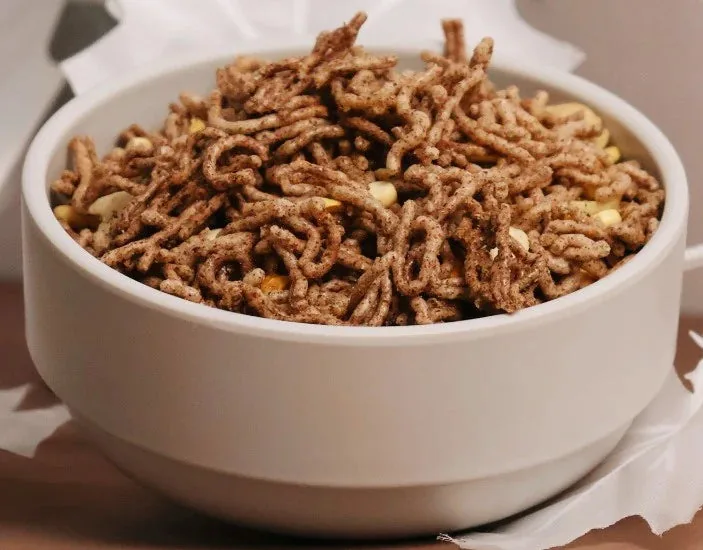 Falguni Gruh Udyog Ragi Chevdo | Authentic Gujarati Namkeen | Wholesome Millet Snack 175 gm