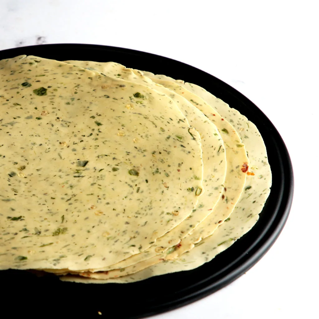 Falguni Gruh Udyog Single Mari Papad | Traditional Black Pepper Urad Papad | Authentic Gujarati Snack 200 gm