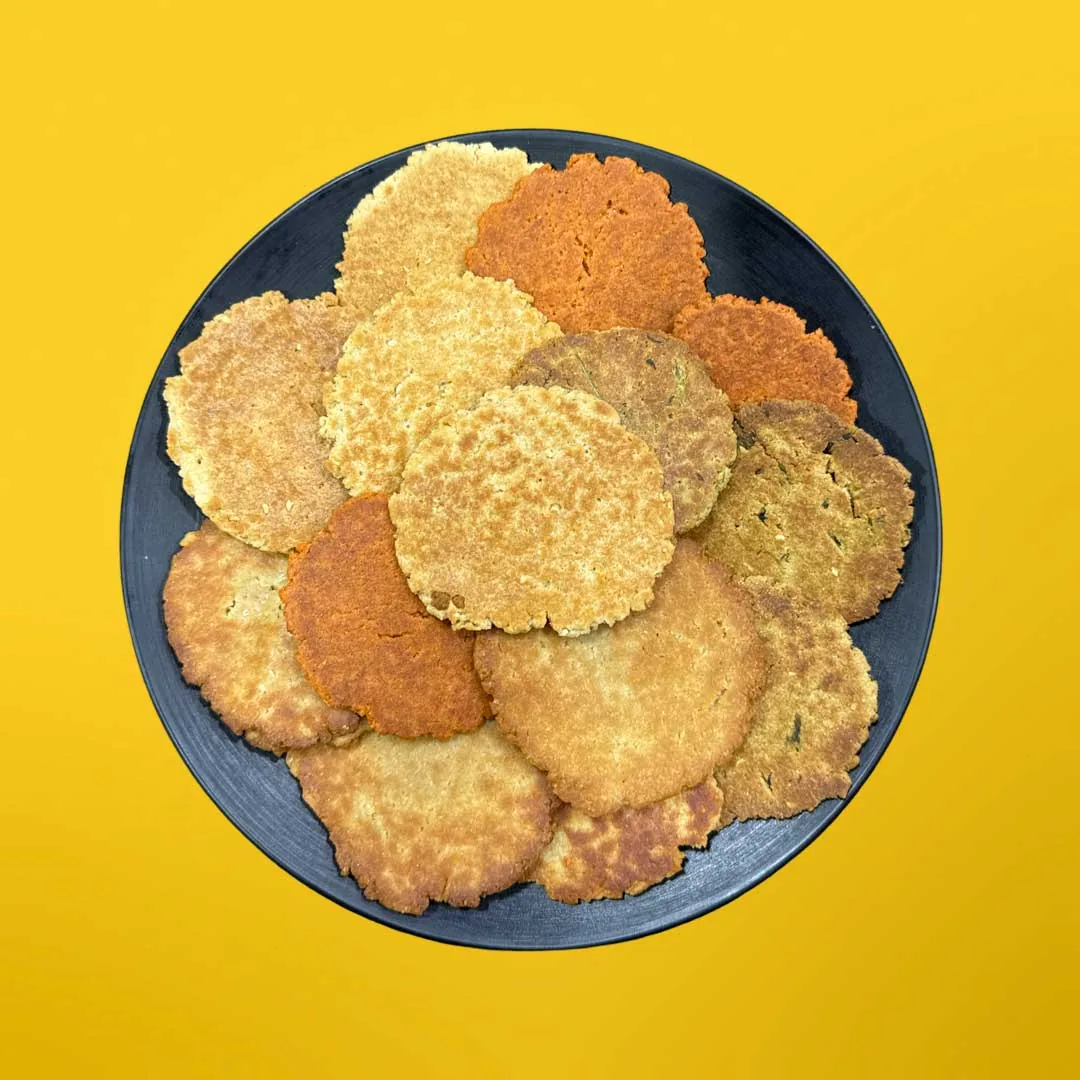 Induben Khakhrawala Limbu Marcha Bhakhari | Tangy Lemon Chili Wheat Crisps | Gujarati Dry Snack 200 gm