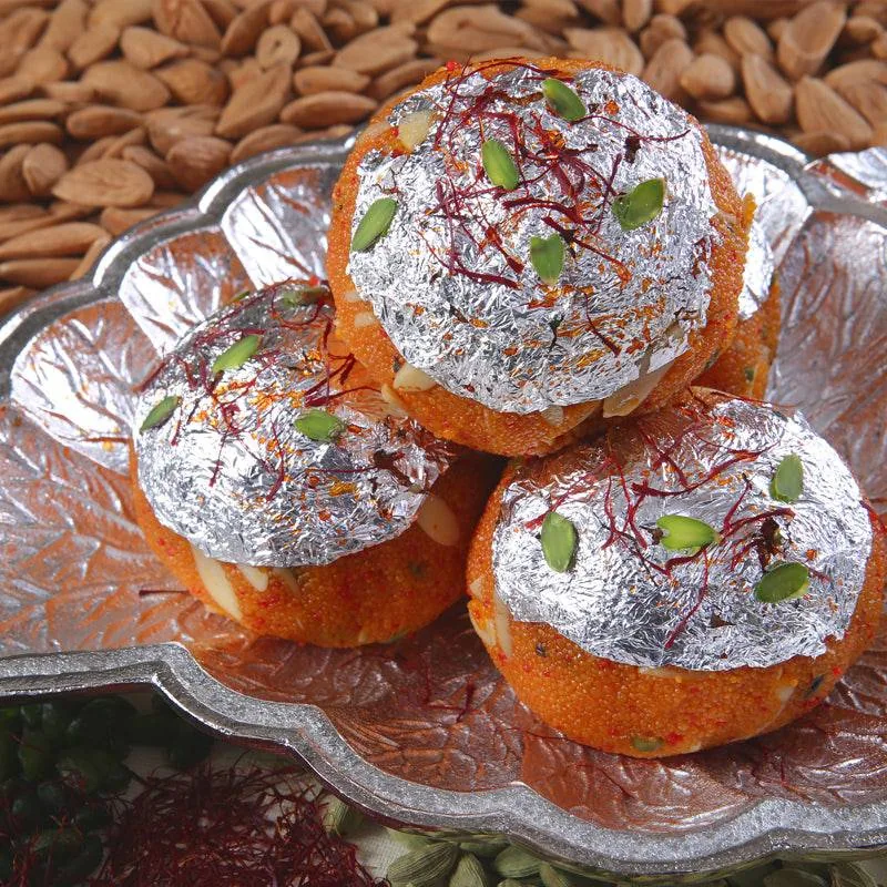 Kailash Sweets & Snacks Dry Fruit Motichur Laddu | Pure Desi Ghee Sweets | Authentic Indian Mithai 500 gm