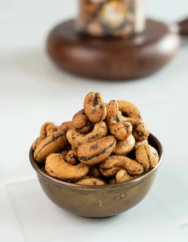 Kandoi Bhogilal Mulchand Fry Masala Kaju | Crispy Spiced Cashews | Traditional Gujarati Namkeen 250 gm