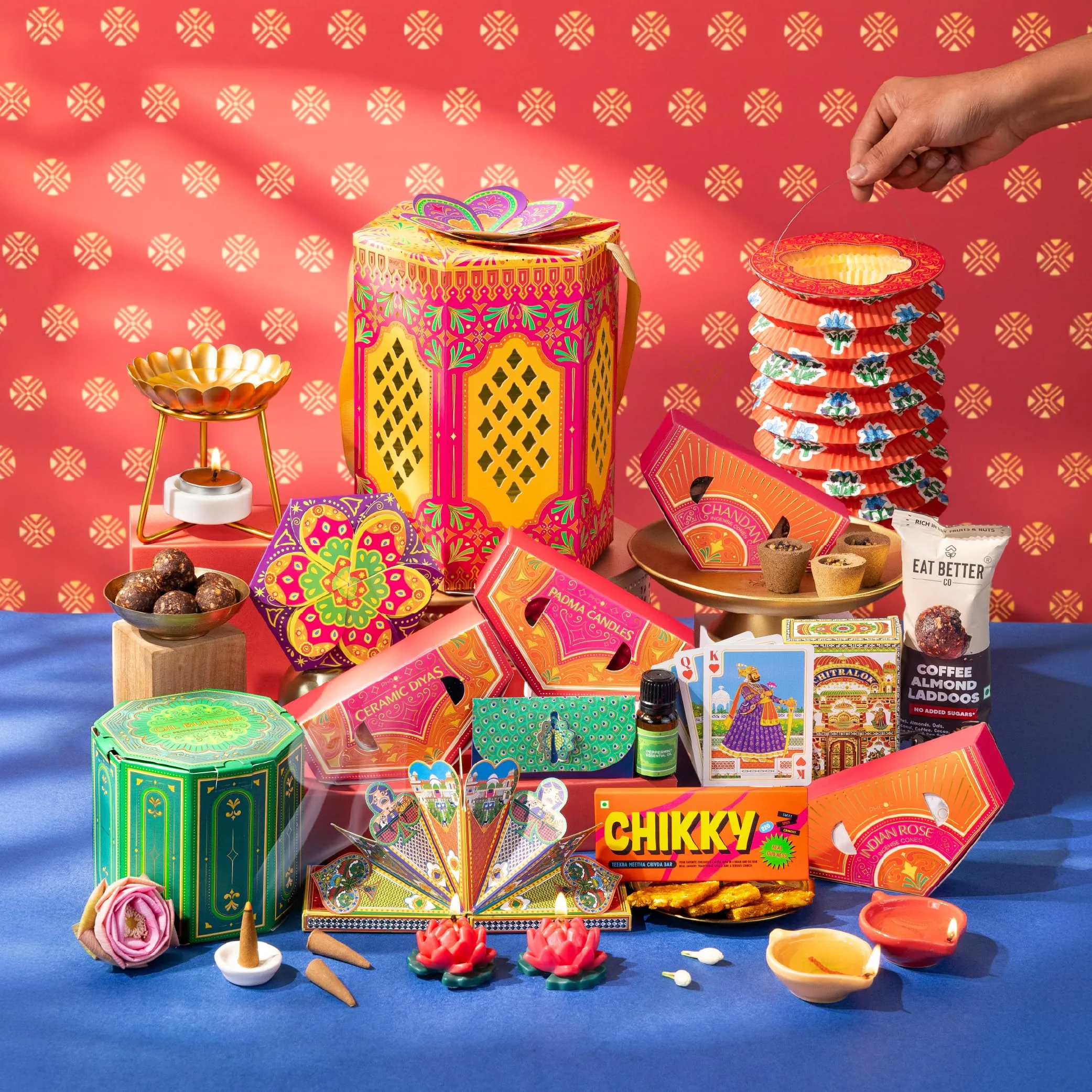 Phool Diwali Lantern Gift Box