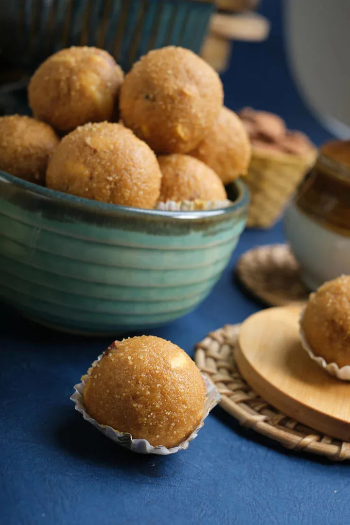 Pothgaal Sweet Besan Laddu | Authentic Telugu Mithai | Pure Ghee Gram Flour Sweets-3