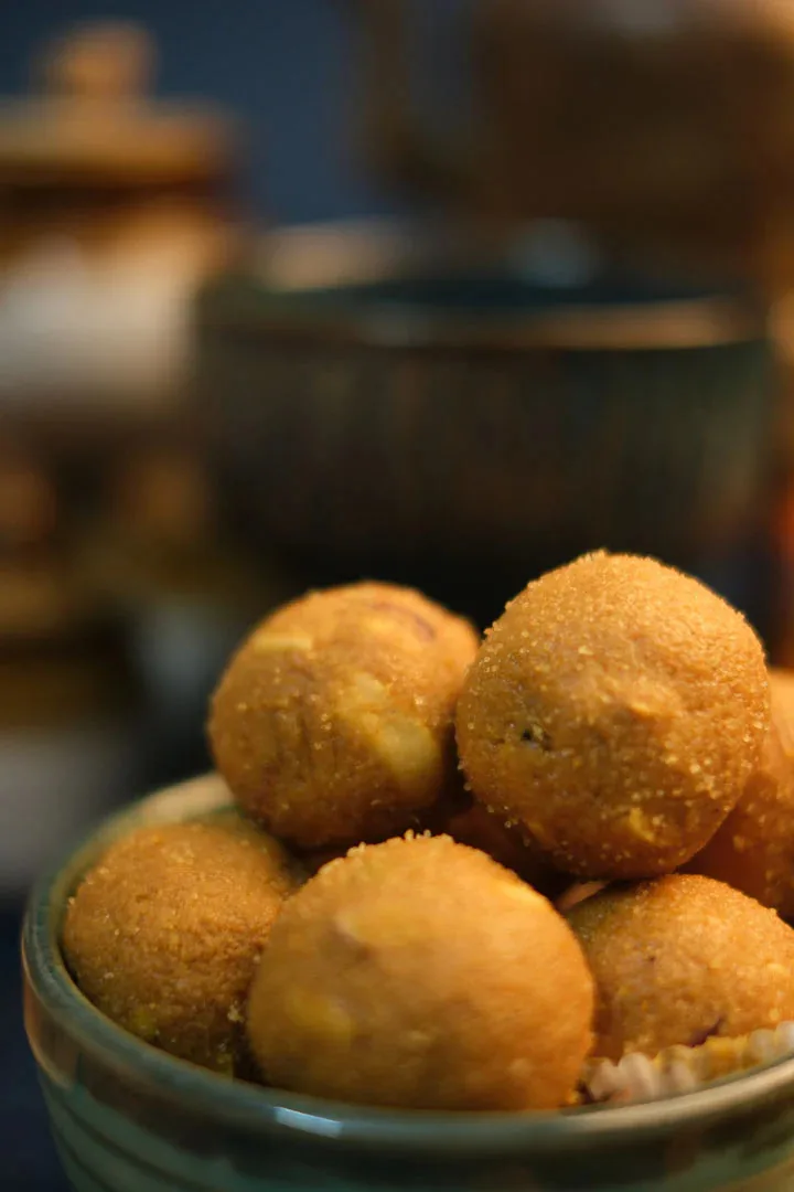Pothgaal Sweet Besan Laddu | Authentic Telugu Mithai | Pure Ghee Gram Flour Sweets-4