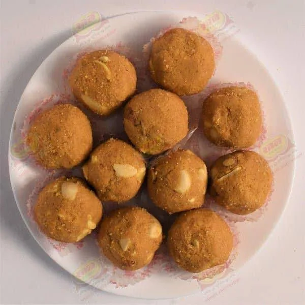Ratan Sev Bhandar Besan Laddu | Authentic Indori Sweet | Slow Roasted Gram Flour Mithai 250 gm