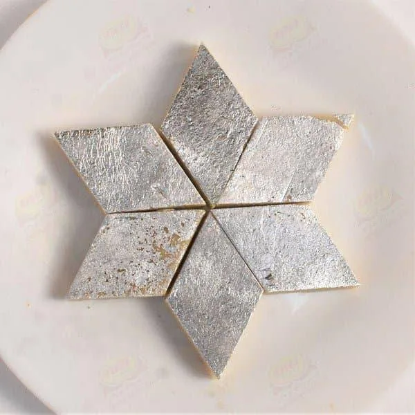 Ratan Sev Bhandar Kaju Katli | Authentic Indori Cashew Sweets | Traditional Festive Mithai 500 gm